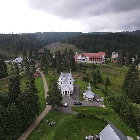 Hotel Iadolina Стына-де-Вале Экстерьер фото