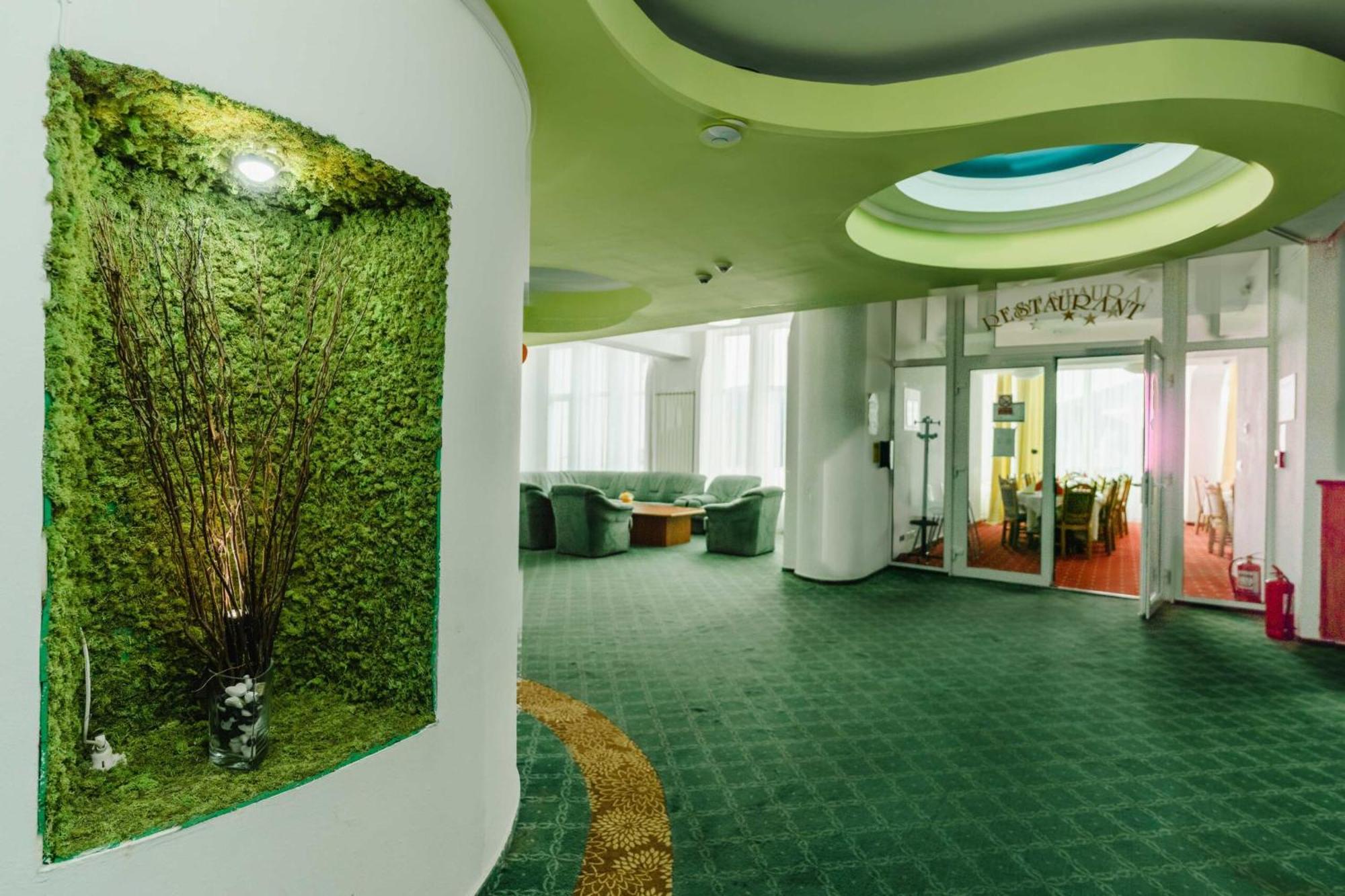 Hotel Iadolina Стына-де-Вале Экстерьер фото